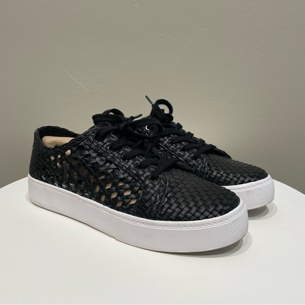 Marc Fisher Black Surly Woven Faux Leather Sneakers - Size: 7.5